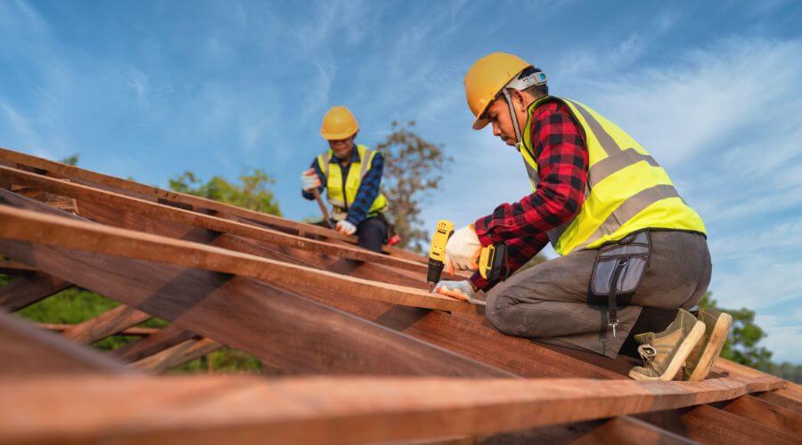 Professional residential roofers in Alden, MI